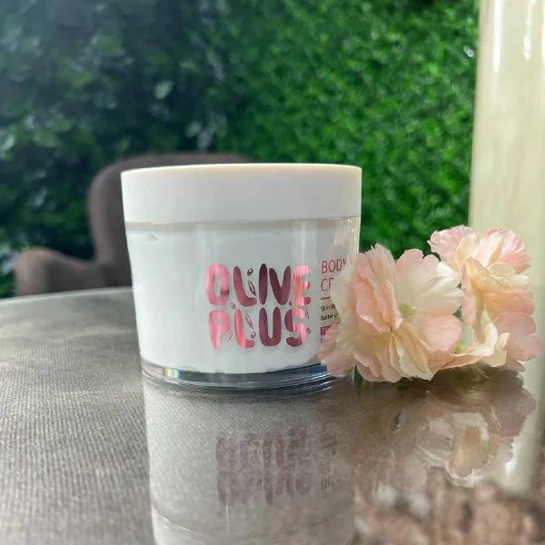 🧴 زبدة الجسم المنعشة – Olive Plus (Musk Fragrance) السعر العادي50.00 NIS